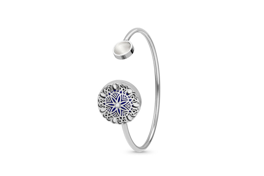 (190) Twisting Flowerburst Diffuser Bracelet - Silver